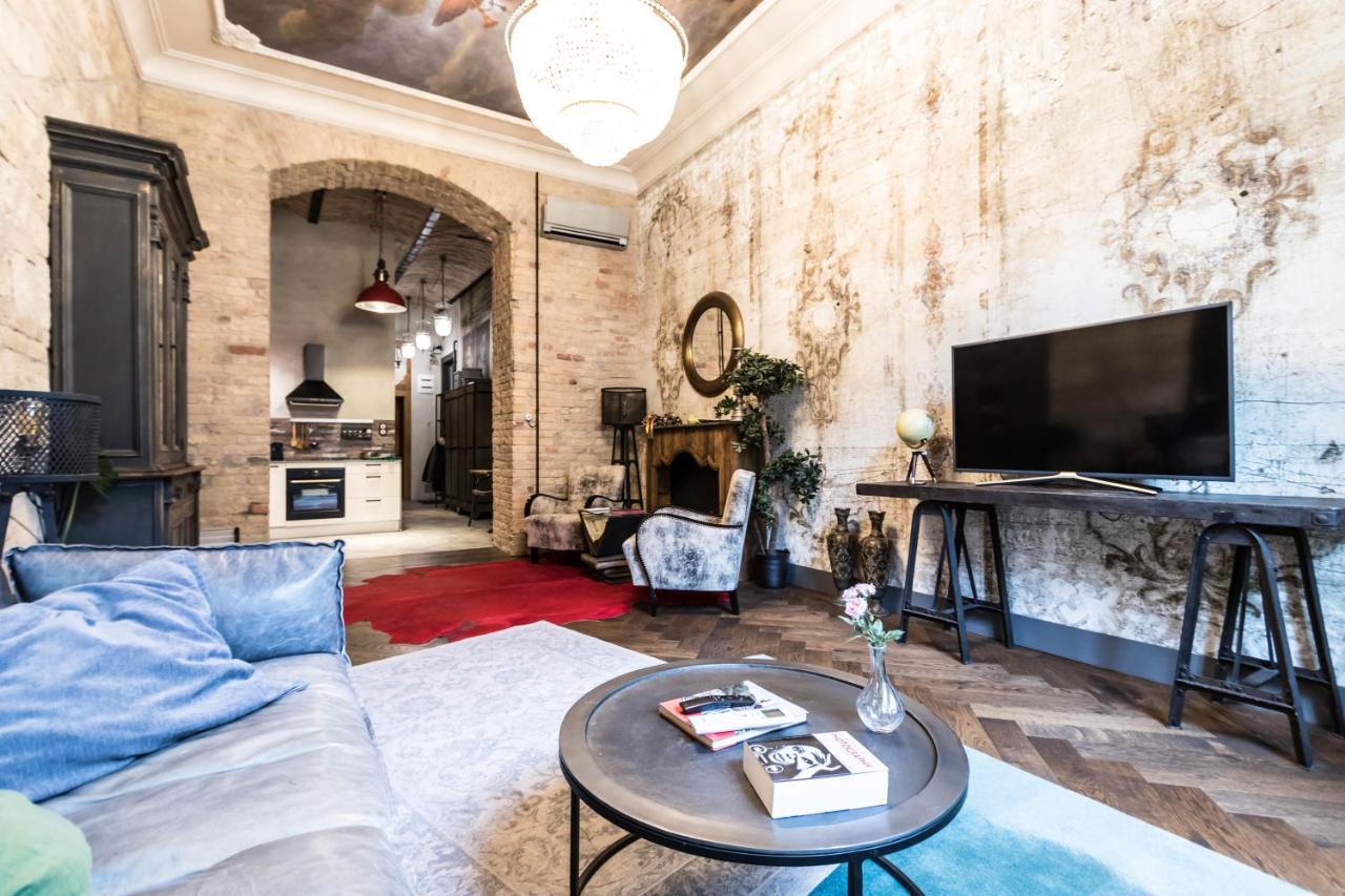 Castle Downtown Apartment بودابست المظهر الخارجي الصورة